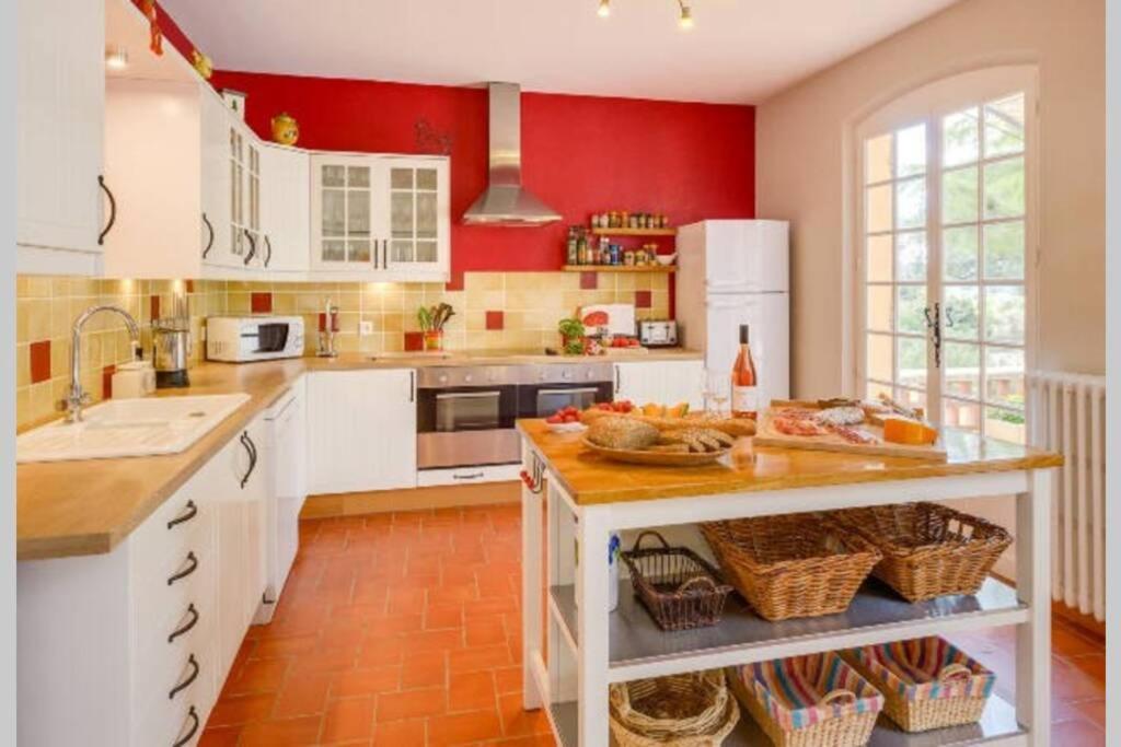 Le clos des pins, vue mont Ventoux Roaix Extérieur photo