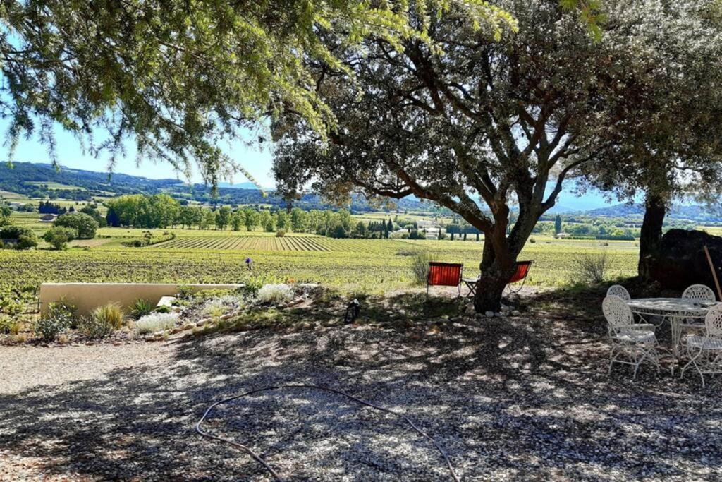 Le clos des pins, vue mont Ventoux Roaix Extérieur photo