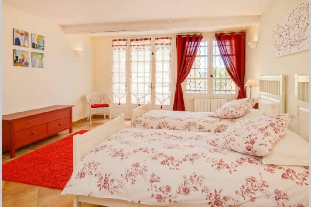 Le clos des pins, vue mont Ventoux Roaix Extérieur photo